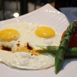 Shangri-La's Far Eastern Plaza Hotel - 