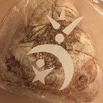 吳寶春麥方店 - 荔枝玫瑰麵包(ライチとバラのパン、350NT$≒1281円)