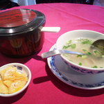横浜中華街 重慶飯店 - スープ＆ライス