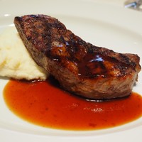 37 Steakhouse & Bar - 21日間熟成ブラックアンガスビーフ リブステーキ200g
                マッシュポテト添え
                