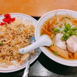 Houraikaku - 焼き飯、中華そばです。（2017.1 byジプシーくん）
