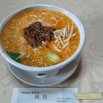 チャイニーズダイニング四川 - 元祖・担々麺。辛さは程好く、胡麻の風味と酸味が効いている。