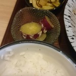 Ashi Teishoku & Diner - ご飯と小鉢2種
