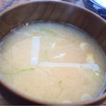 Tatte Nomu Okada - ランチにつく味噌汁