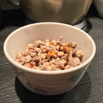 すみれ - トッピング無料券をいただいたので、ひき肉♡