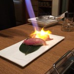 お肉屋 けいすけ 三男坊 - 追加：高森和牛の一口炙り寿司