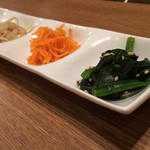 お肉屋 けいすけ 三男坊 - ナムルの盛り合わせ