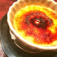 りょうりや 御旅屋 - 和三盆の凍ったプリン