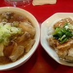 ラーカク家 - ラーカク￥850 (ラーメン肉増し＋￥100、角煮飯大盛り＋￥100)