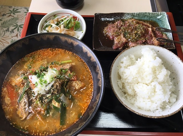 移転 焼肉 牛和華 ヤキニクウシワカ 羽後本荘 焼肉 食べログ