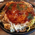 Hiroshimafuu Okonomiyaki Ando Teppanya Kikoubou Sansouka - ●山の幸のそば入り+ホットコーヒー 1070円 → ランパスvol.7提示で500円