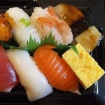 魚きん - 握り寿司（上・右側）