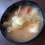 下田プリンスホテル - 朝食ブッフェ（２，３００円相当）の『味噌汁（あら汁）』２０１６年１２月