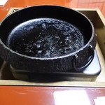 金谷 - この鍋で焼く