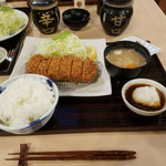 とんかつ まい泉 青山本店 - 『甘い誘惑』モモかつ膳（おろしポン酢付き）1日5食限定2,500円