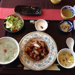 福岡 天神エリアで大人気 1 000円以下の普段ランチ9選 食べログまとめ 福岡 天神エリアで大人気 1 000円以下の普段ランチ9選 食べログまとめ