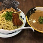 麵屋武藏 - 料理写真:濃厚沾麵の大盛(260NT$≒952円)