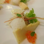 ポエシア - 鳴門産天然真鯛の炙りカルパッチョ 筍と大麦のサラダ添え 木の芽のソース