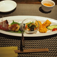 施家菜 - 特製前菜四品盛り