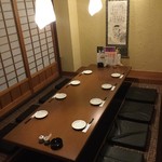 おいしや酒場 福わらい - 掘りごたつ個室１０席