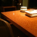 Kani Douraku - テーブルの雰囲気