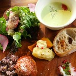 caféくりの実 - 大人様ランチ￥700