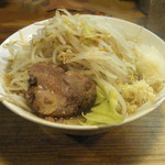 大高山 790円（　中盛200g 野菜ちょい増し、しょうが普通、にんにく多め　）