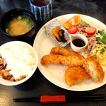和菓子&和カフェ　一力餅 - エビフライ＆コロッケ定食
