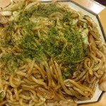 純喫茶マウンテン - 焼きそばに青のり投入