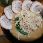 麺屋 参壱 - 炒め味噌ラーメンの（小）￥６００にチャーシュー￥１５０プラス。ー