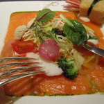 ザ・ペニンシュラ東京 - アトランティックサーモンとタラバ蟹