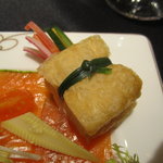 ザ・ペニンシュラ東京 - 栃尾揚げがアレンジされています