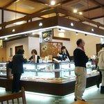 Sakurai Kanseidou Sensekitei - 本店・本店限定を含め全ての商品が揃った売り場