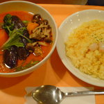 ガネー舎 - カリィにはライス２００ｇがついてきます