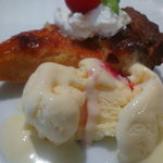 Vivan! cafe+bar=relax - 桃のタルト（アイス添え）