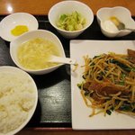 中国料理 露華 - 「A定食 レバニラ(\590)」。