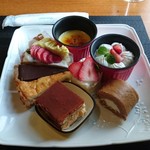 ワインとチーズの小さなレストラン Breed - 