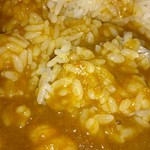 日の出食堂 - 真ん中の赤い粒、にんじんだよね？