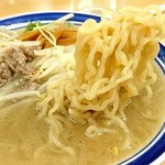 味の三平 - みそラーメン【麺】