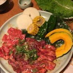 カルビの王様 - 肉三種