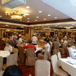 倫敦大酒樓 - 店内は大空間、広々。