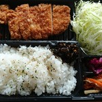 新宿さぼてんデリカ - 三元麦豚ロースかつ弁当810円(2017/01)