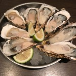 8TH SEA OYSTER Bar - 