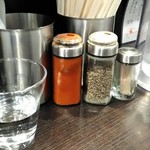 らーめん颯人 - 卓上薬味