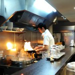 らーめん颯人 - 厨房