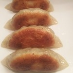 菜香餃子房 - きれいな焼き上がり 焼き餃子