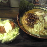 丸め　～中華そば～ - 2010/12/16 燕三条ラーメン＋タルタル丼セット820円、ボリューム満点で満足