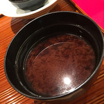 銀座天一 - しじみ汁です。天ぷらに八丁味噌の赤出汁は合うと思います。