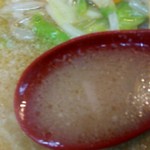 ラーメン渓流 - スープの感じ。