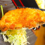 内浦漁協直営 いけすや - 分厚いアジフライ